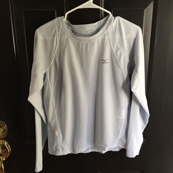 Light Blue Mizuno Workout Shirt Size Medium/Large - Picture 1 of 7